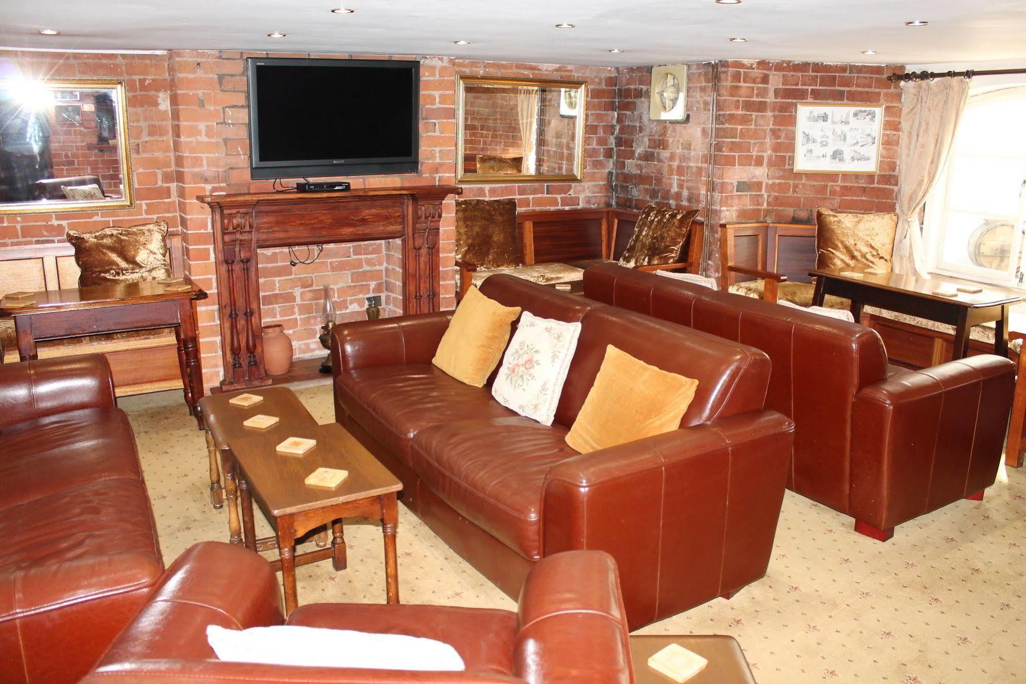Longview Hotel Knutsford Buitenkant foto