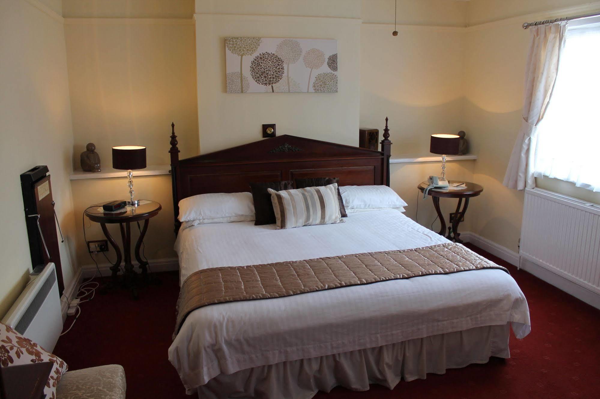 Longview Hotel Knutsford Buitenkant foto